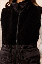 Load image into Gallery viewer, City Cozy Quilted Sherpa Vest in Black