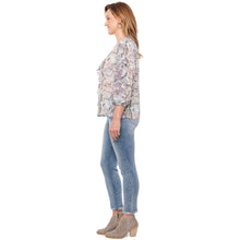 Load image into Gallery viewer, 3/4 Sleeve Ruffle Front Snake Print Blouse