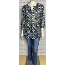 Load image into Gallery viewer, Black/White Hand Printed Tunic