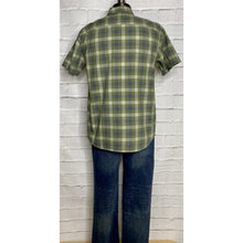Load image into Gallery viewer, Crosshatch Slub Faded Olive Button Up