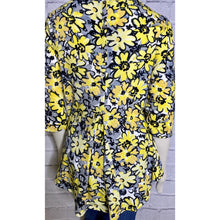 Load image into Gallery viewer, Painted Dreams Print Top