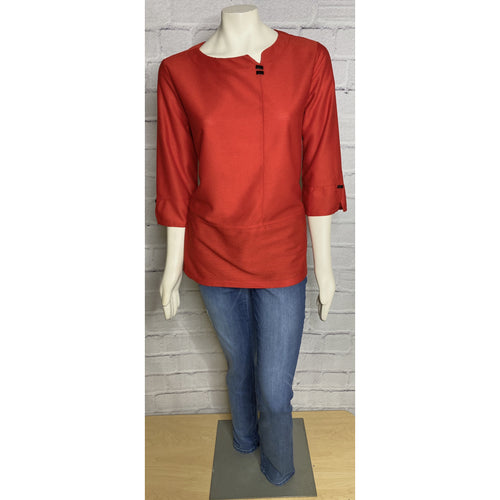Curtain Call Textured 3/4 Sleeve Top