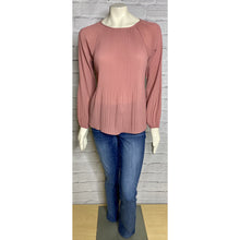 Load image into Gallery viewer, Pleated Rose Blouse