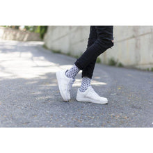 Load image into Gallery viewer, Men&#39;s Solid Grey Dot Socks