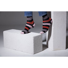 Load image into Gallery viewer, Men&#39;s Red Blush Stripe Socks